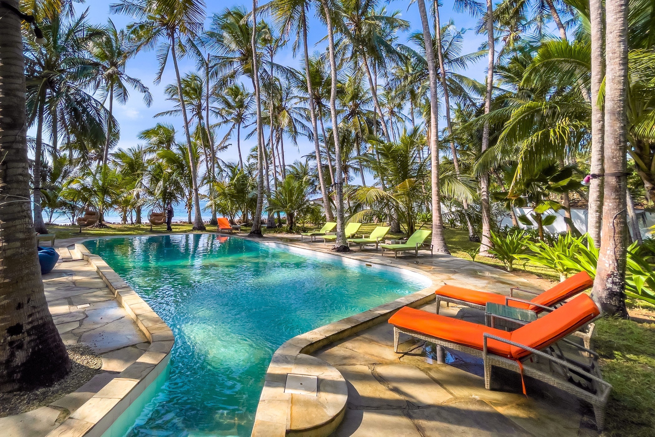 Beachfront villa to rent in Diani, Kenya - 3KE1683458