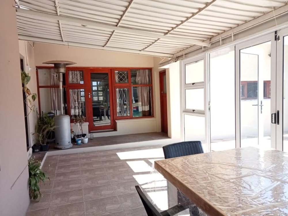 House for sale in Queenstown - 1MH1676623