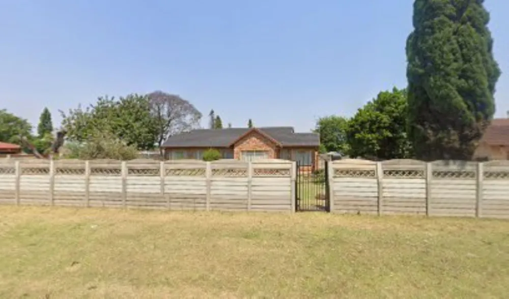 House sold in Crystal Park - EN1679828 House sold in Crystal Park - EN1679828