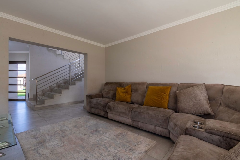 Double-storey house for sale in Helderwyk Estate - 1BJ1678586