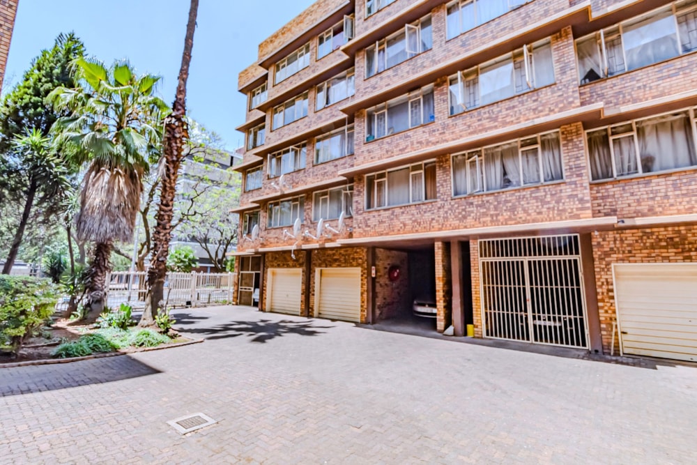 Apartment for sale in Sunnyside, Pretoria East - PT1679003 Apartment for sale in Sunnyside, Pretoria East - PT1679003