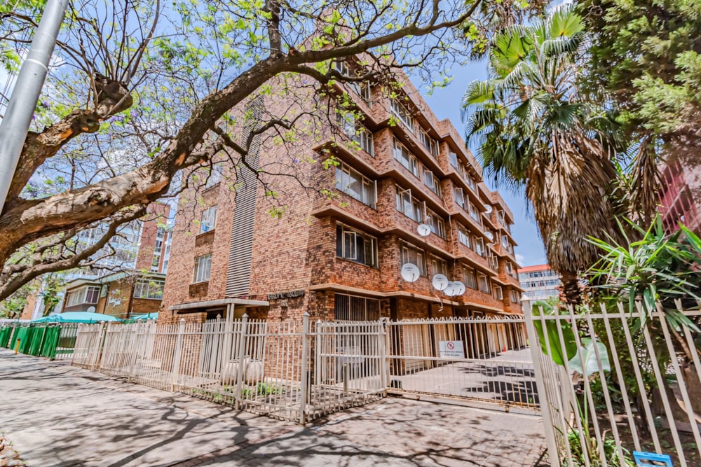 Apartment for sale in Sunnyside, Pretoria East - PT1679003