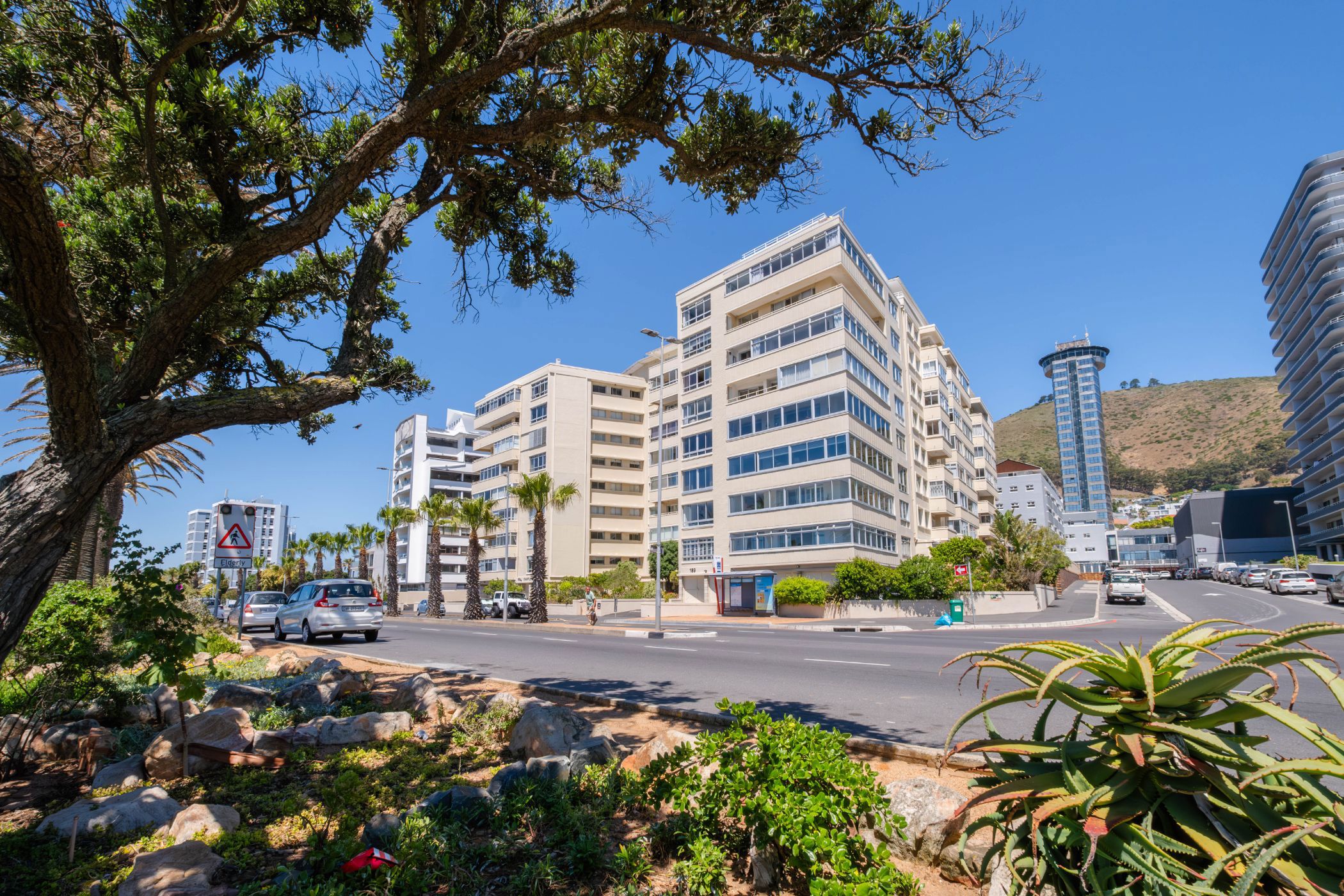 Apartment for sale in Three Anchor Bay - AS1680871