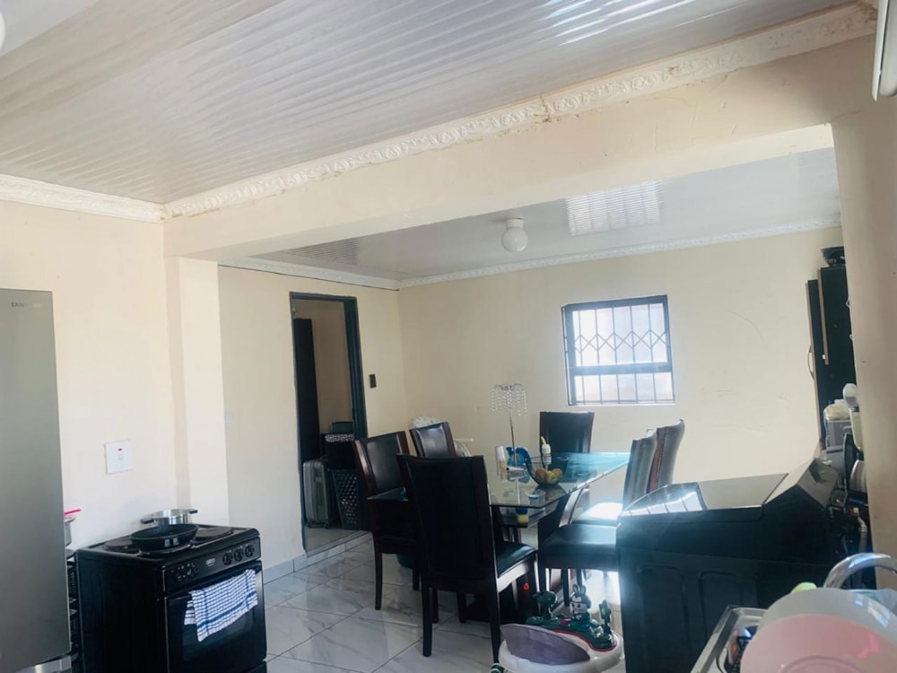 House sold in Kwa Thema - 1SP1679746