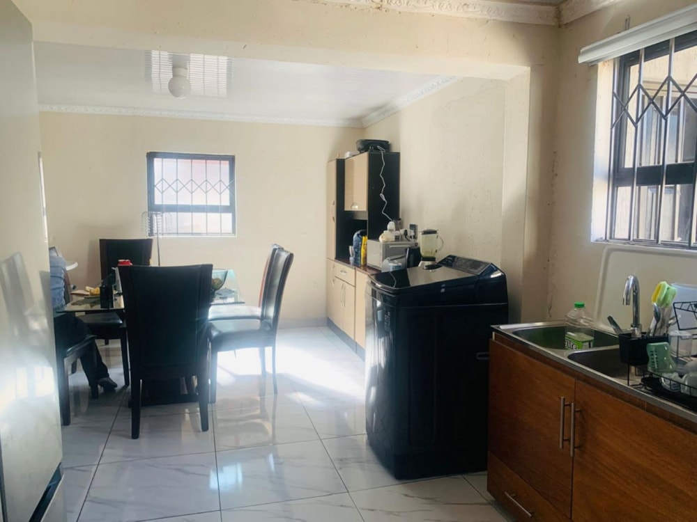 House sold in Kwa Thema - 1SP1679746