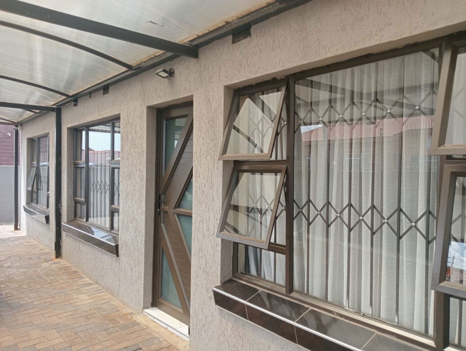 House sold in Kwa Thema - 1SP1679746
