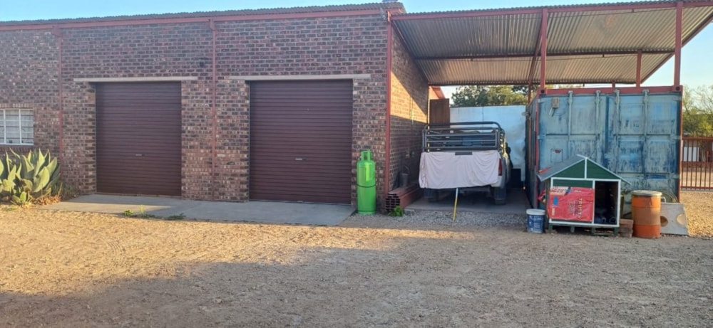 Commercial Building for sale in Griekwastad, Northern Cape - 1KJ1679813 Commercial Building for sale in Griekwastad, Northern Cape - 1KJ1679813