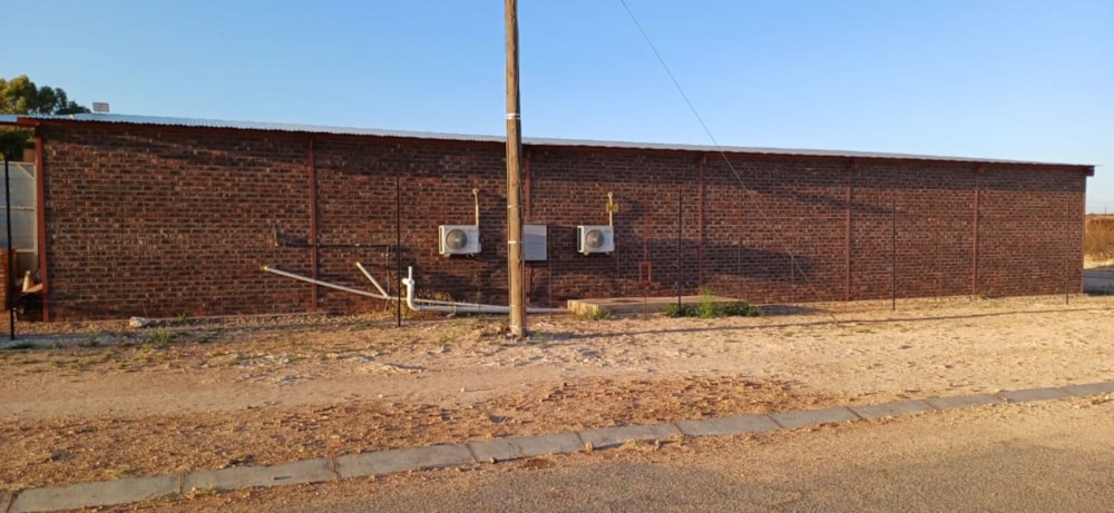 Commercial Building for sale in Griekwastad, Northern Cape - 1KJ1679813 Commercial Building for sale in Griekwastad, Northern Cape - 1KJ1679813