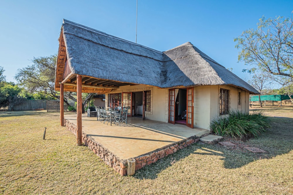 Game lodge for sale in Dinokeng - PT1681721 Game lodge for sale in Dinokeng - PT1681721