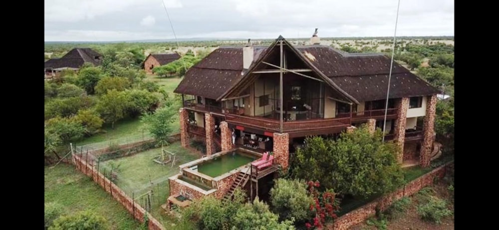 Game lodge for sale in Dinokeng - PT1681721 Game lodge for sale in Dinokeng - PT1681721