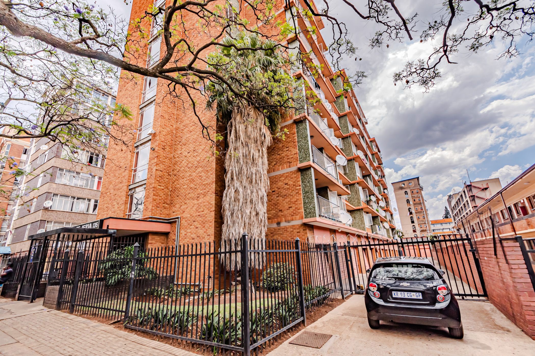 Apartment for sale in Sunnyside, Pretoria East - PT1680111