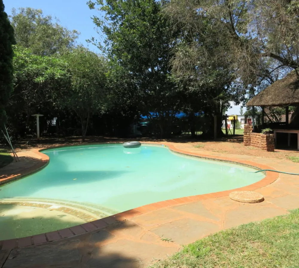 Commercial Building for sale in Crystal Park - EN1680217 Commercial Building for sale in Crystal Park - EN1680217