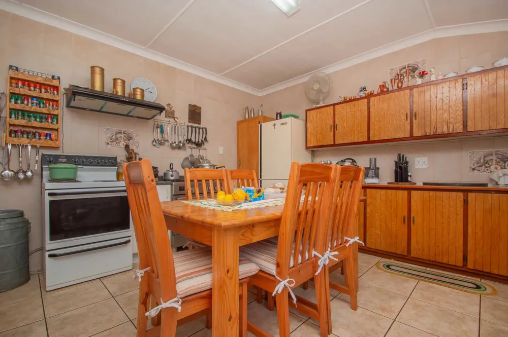 House for sale in Greenhills - 1KR1680721 House for sale in Greenhills - 1KR1680721