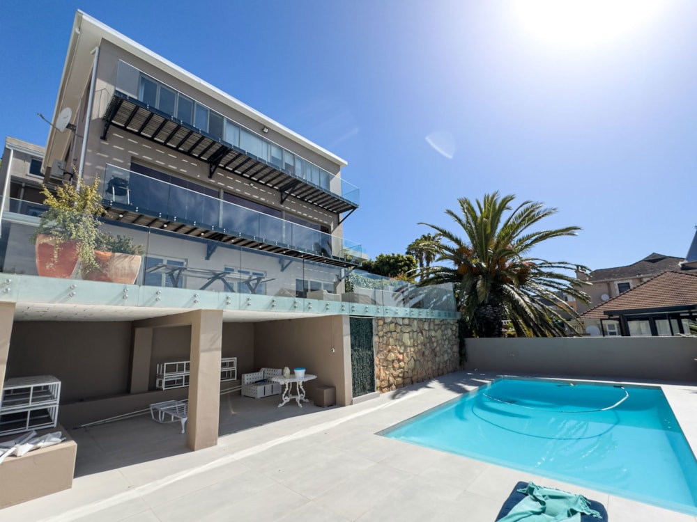 House to rent in Green Point, Cape Town - BYL1682398 House to rent in Green Point, Cape Town - BYL1682398
