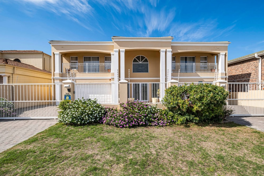 House for sale in Bluewater Bay, Port Elizabeth, Gqeberha - 1PLZ1680333 House for sale in Bluewater Bay, Port Elizabeth, Gqeberha - 1PLZ1680333