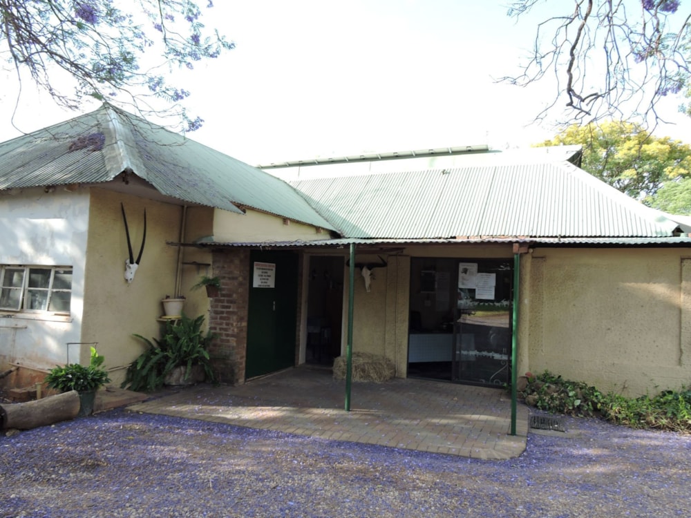 Smallholding for sale in Kroondal - 1RU1686105