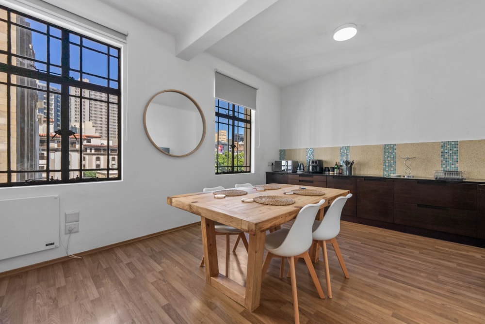 Apartment sold in Cape Town Central - AS1682028 Apartment sold in Cape Town Central - AS1682028