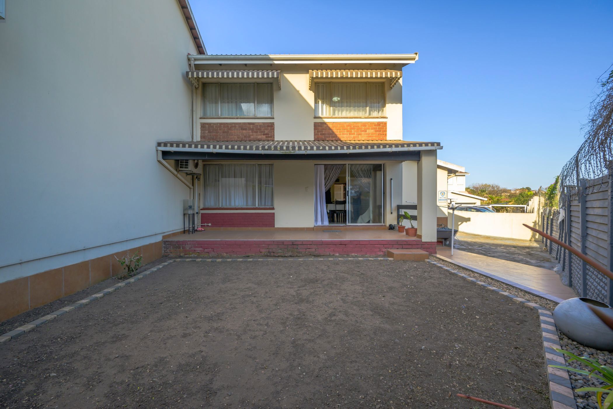 Townhouse to rent in Effingham Heights - 1ND1680510