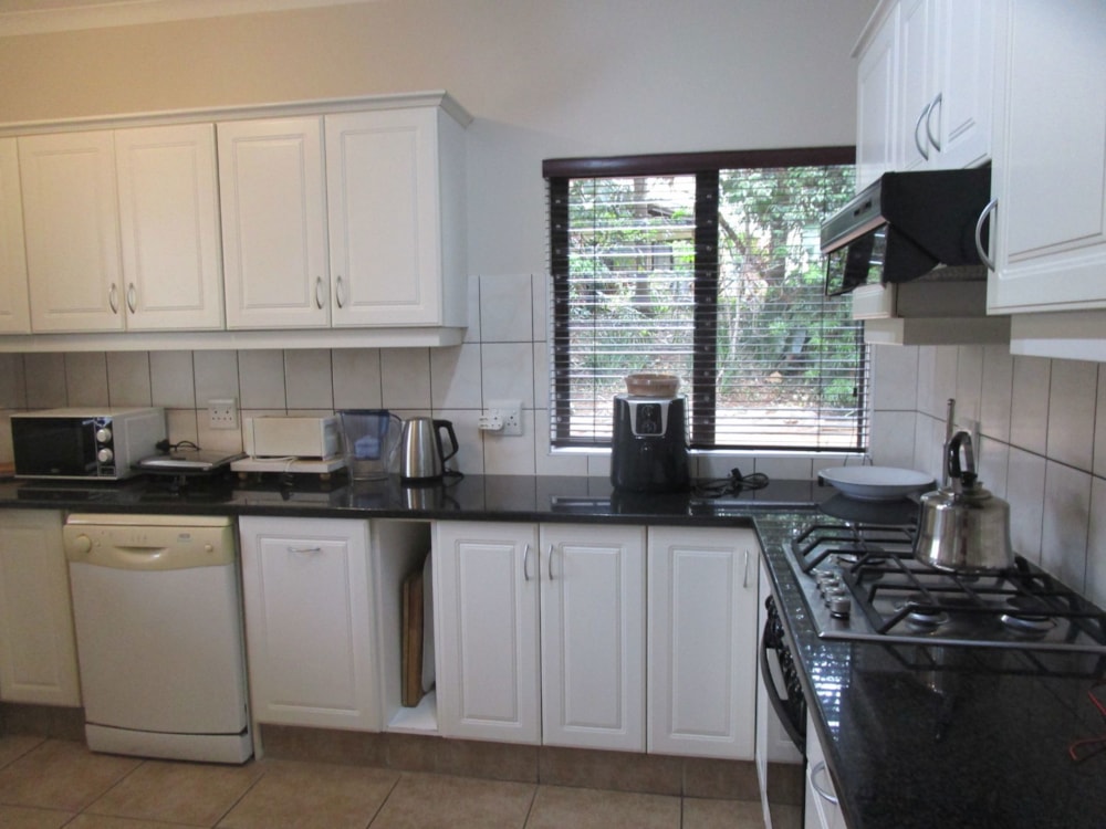 Golf estate house for sale in Pennington - 1SI1680860