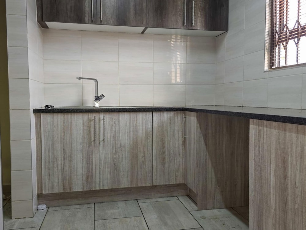 Cluster let in New Redruth - 1GV1680567 Cluster let in New Redruth - 1GV1680567