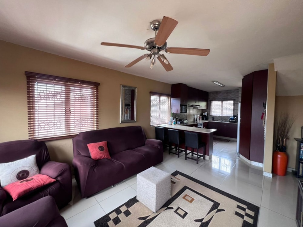 Townhouse for sale in Hippo Road - 1DA1680646 Townhouse for sale in Hippo Road - 1DA1680646