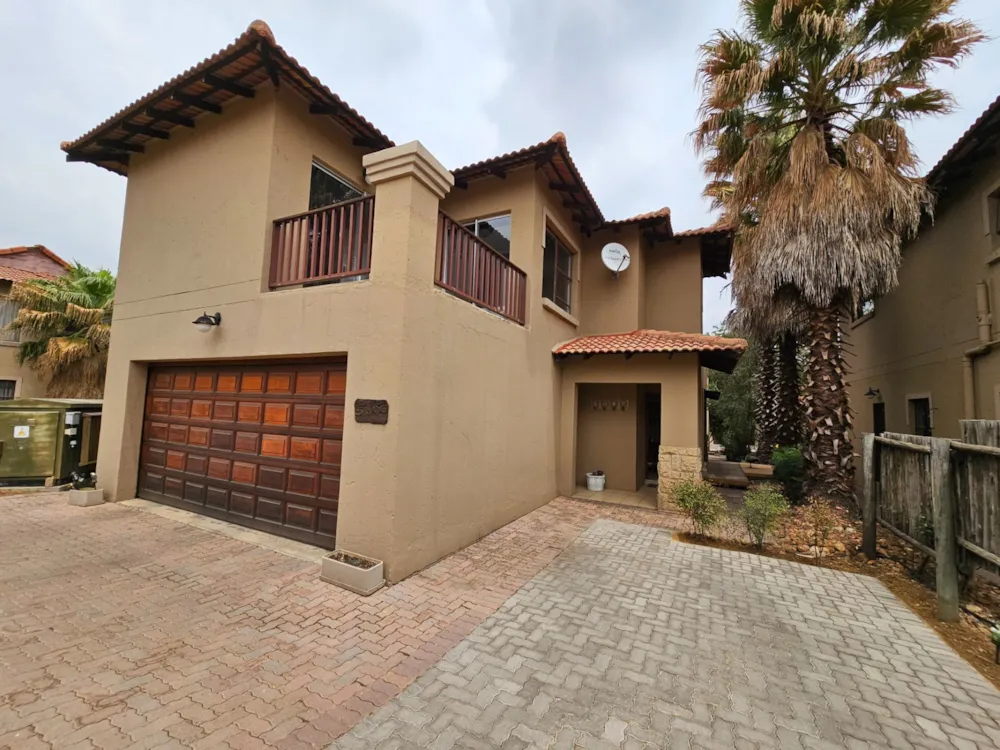 Double-storey house for sale in Risiville - 1VT1680684 Double-storey house for sale in Risiville - 1VT1680684
