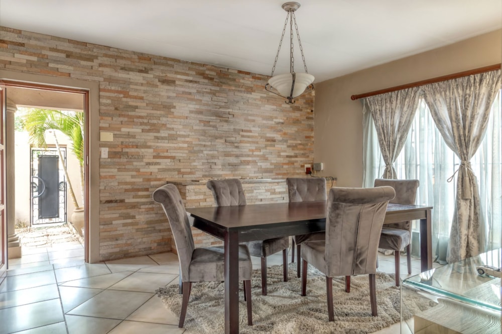 House sold in Sharonlea - RAN1680820 House sold in Sharonlea - RAN1680820