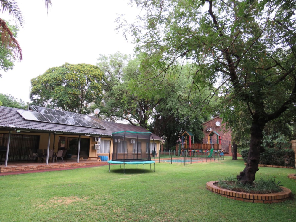 Single-storey house to rent in Ellisras (Lephalale) - 1ER1718260 Single-storey house to rent in Ellisras (Lephalale) - 1ER1718260