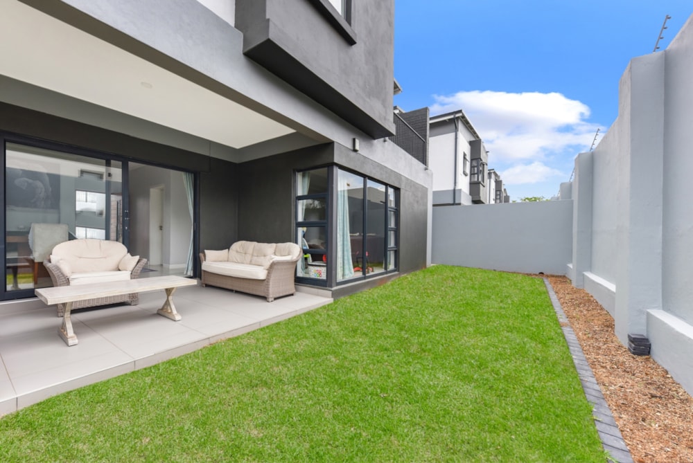 Townhouse for sale in Lonehill - FW1680877 Townhouse for sale in Lonehill - FW1680877