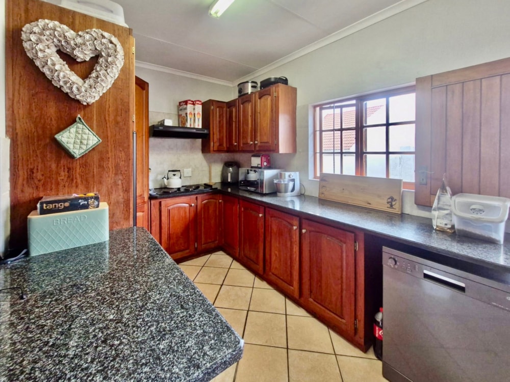 Townhouse sold in Cashan - 1RU1680923 Townhouse sold in Cashan - 1RU1680923