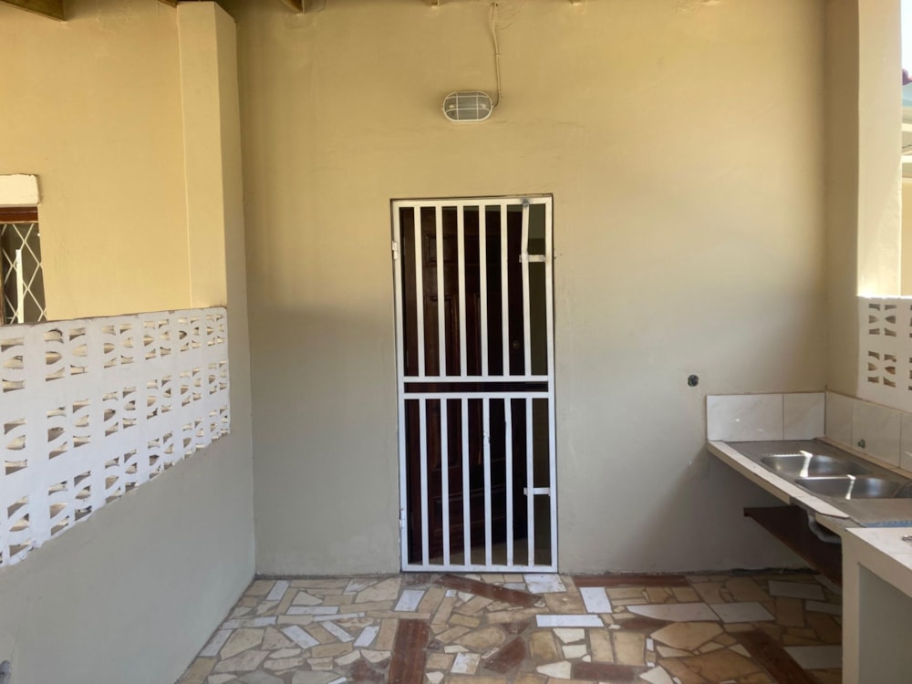 House to rent in Matola, Mozambique - 3MQ1680925