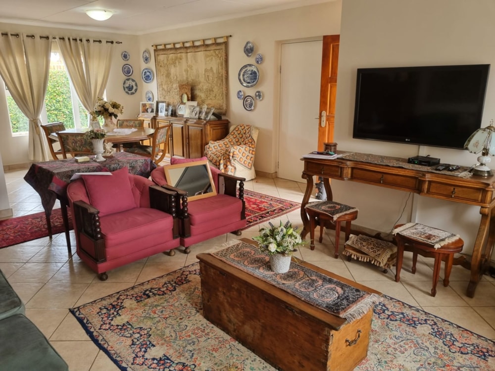 Garden retirement home sold in Willow Park Manor - PT1681102 Garden retirement home sold in Willow Park Manor - PT1681102