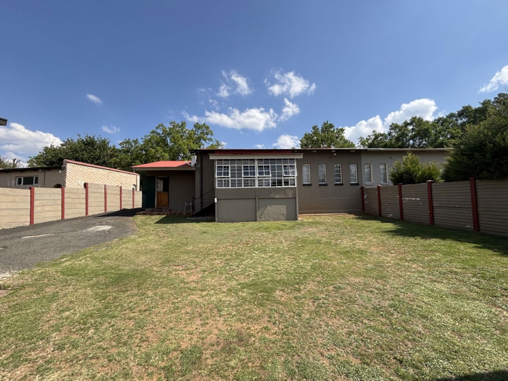 House for sale in Harrismith - 1BTH1680949