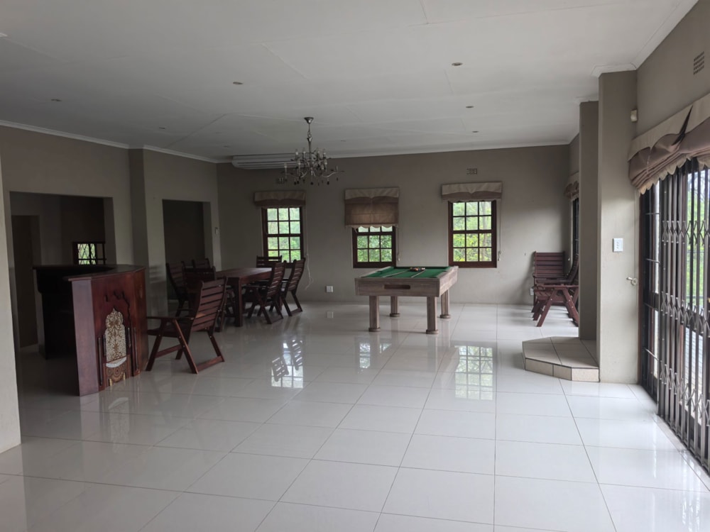 Apartment for sale in Rhenosterkop - 1NS1681090