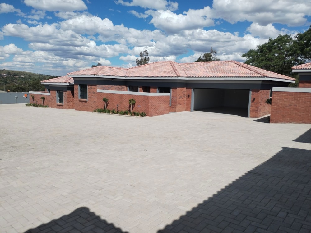 Townhouse for sale in Schuinshoogte - 1NW1681306