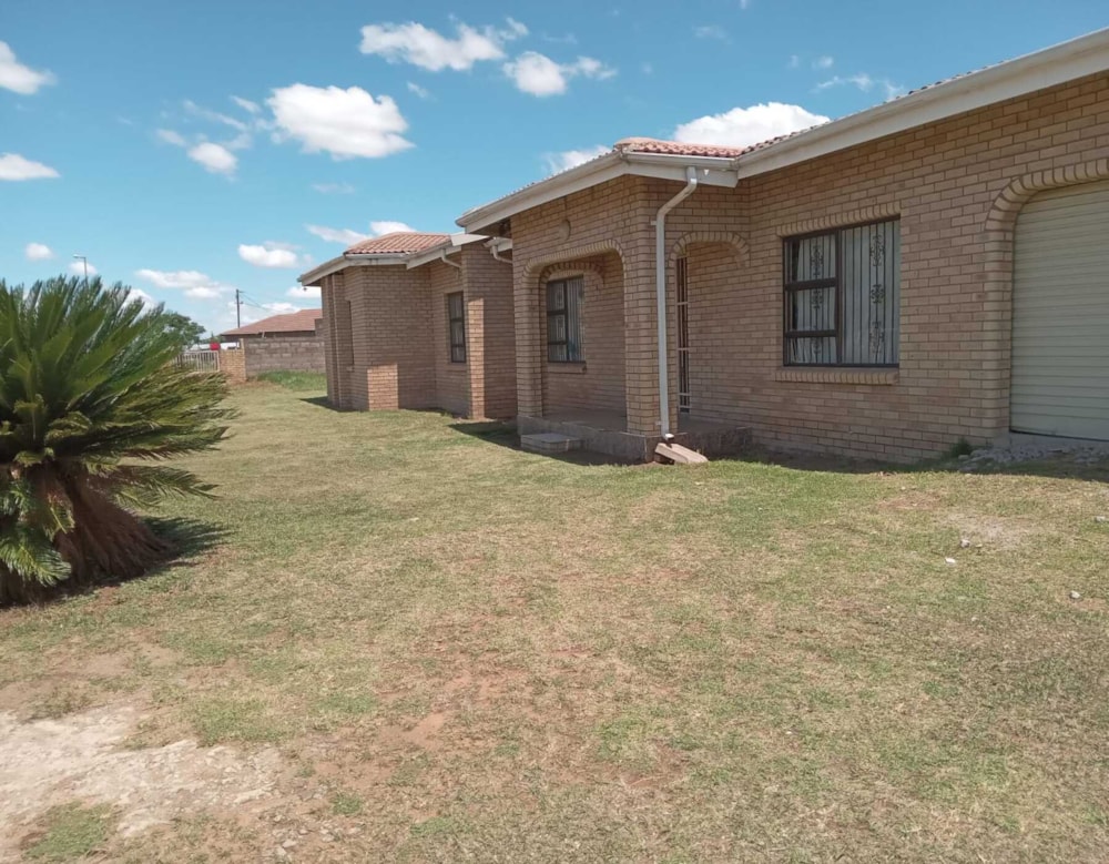 House for sale in Osizweni - 1NW1681395