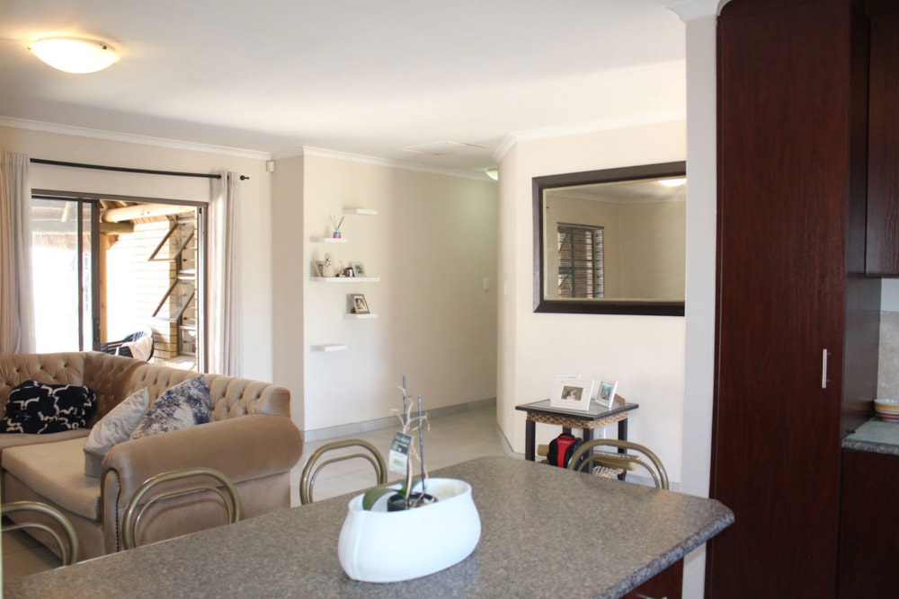 Townhouse sold in Loucharmante - 1KV1682513 Townhouse sold in Loucharmante - 1KV1682513