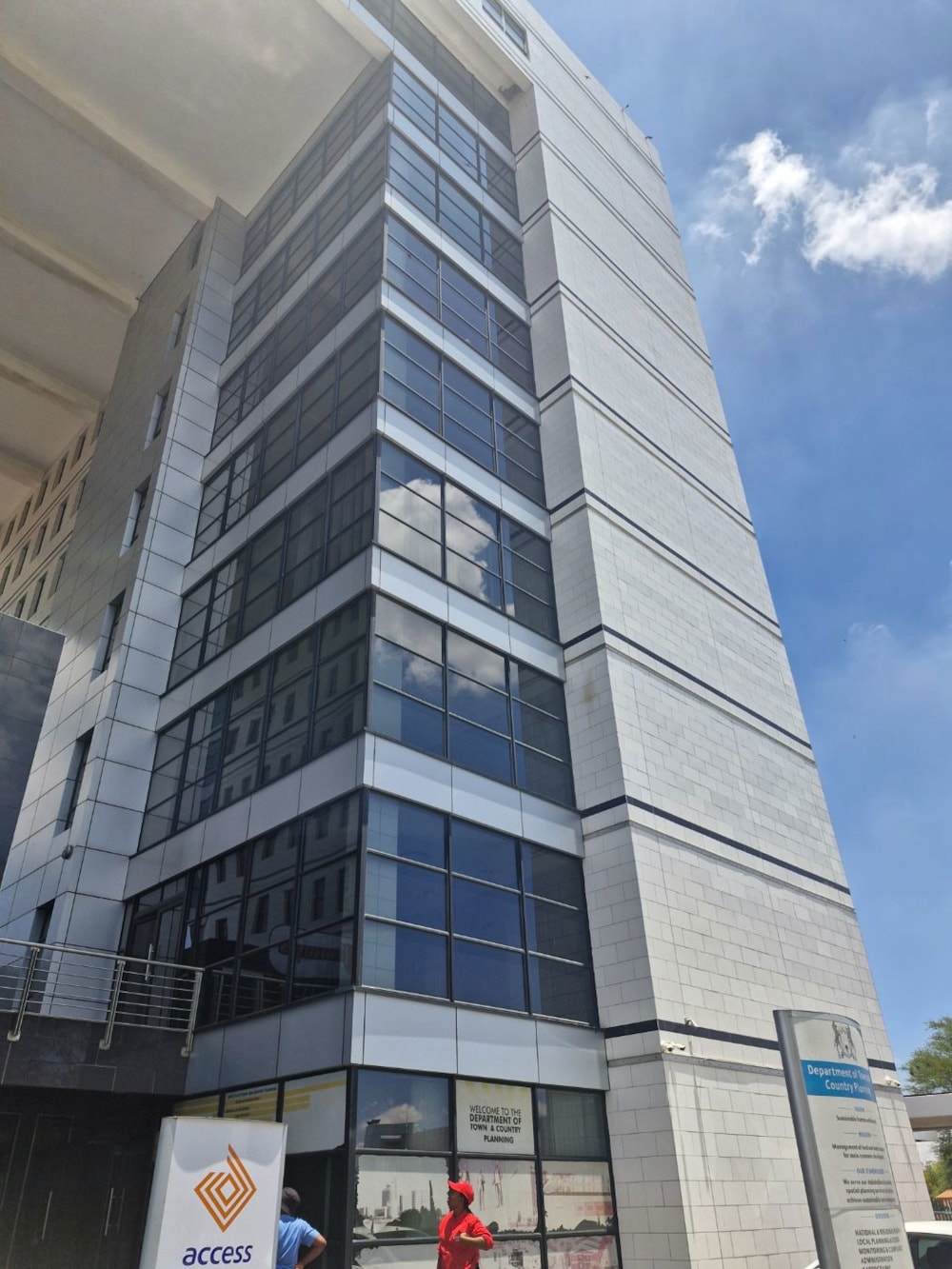 Commercial business to rent in Gaborone CBD, Botswana - 3BO1681428 Commercial business to rent in Gaborone CBD, Botswana - 3BO1681428