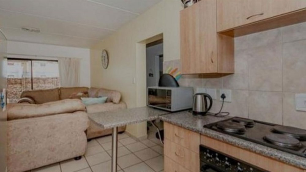 Security complex home for sale in Parkrand - BOK1734964