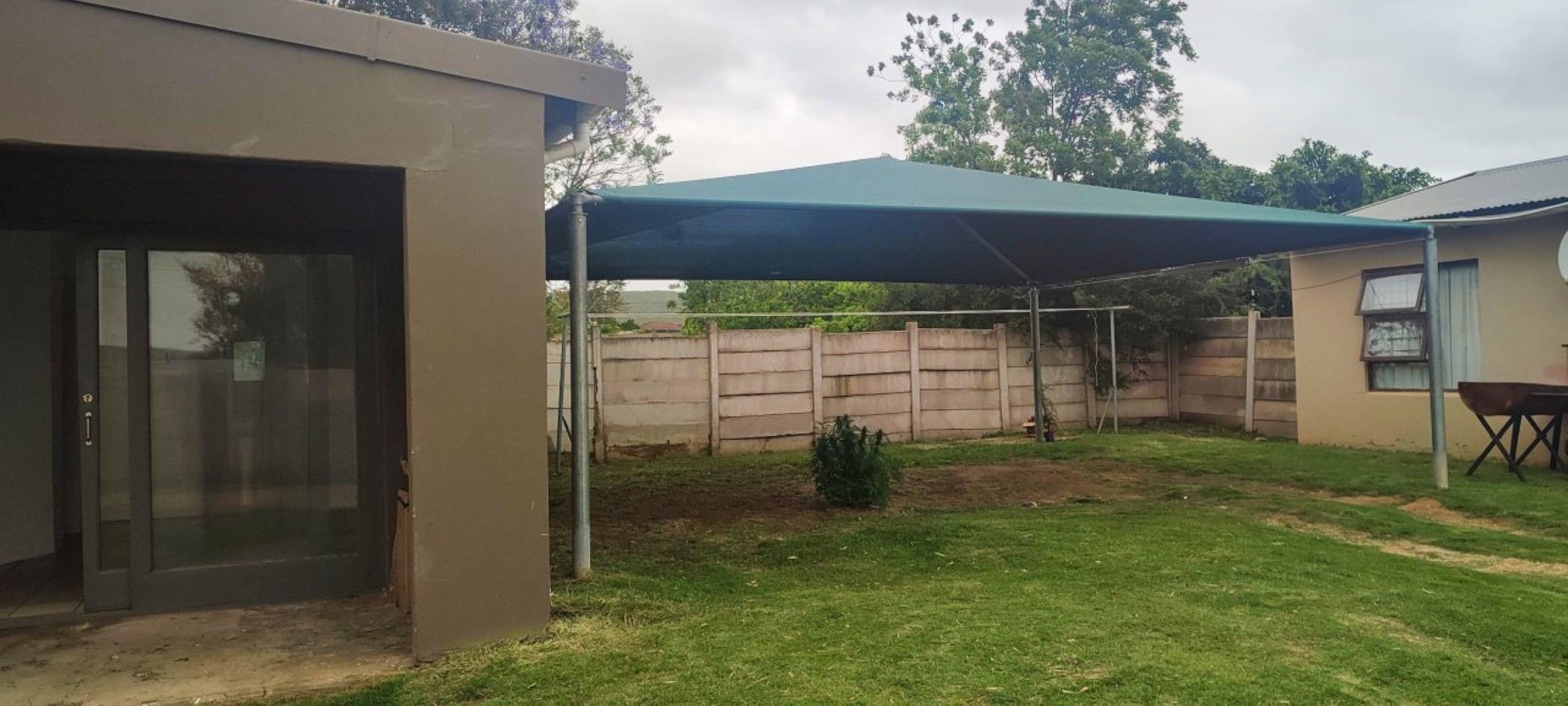 Apartment to rent in Bothasrus - 1UK1747950