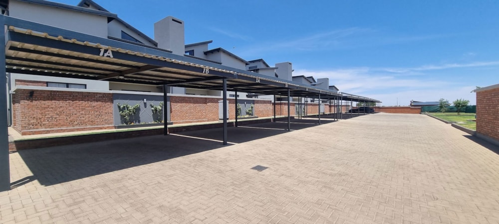 Security complex home to rent in El Toro Park - 1KJ1696638 Security complex home to rent in El Toro Park - 1KJ1696638