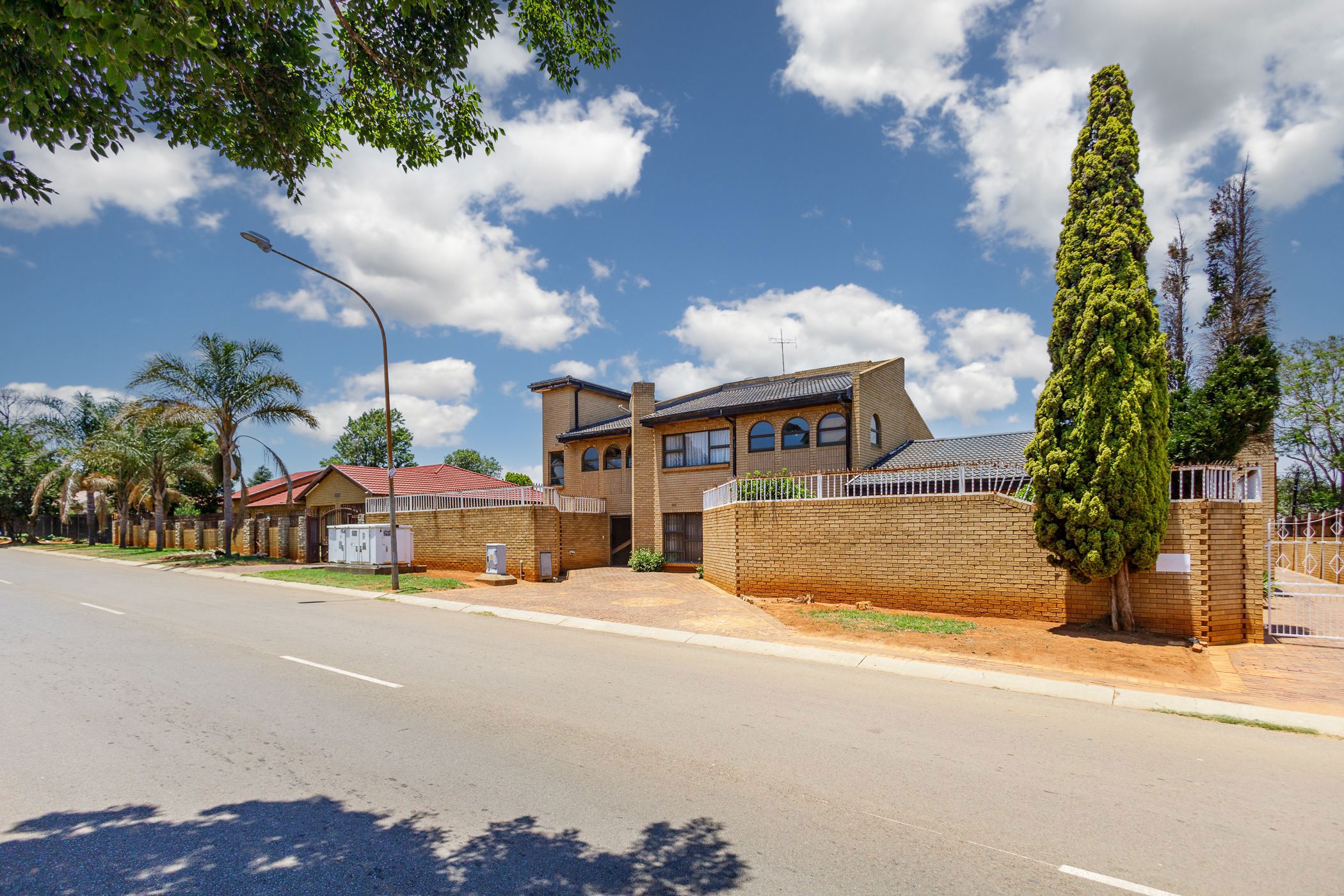 House sold in Lenasia South - 1GV1681599