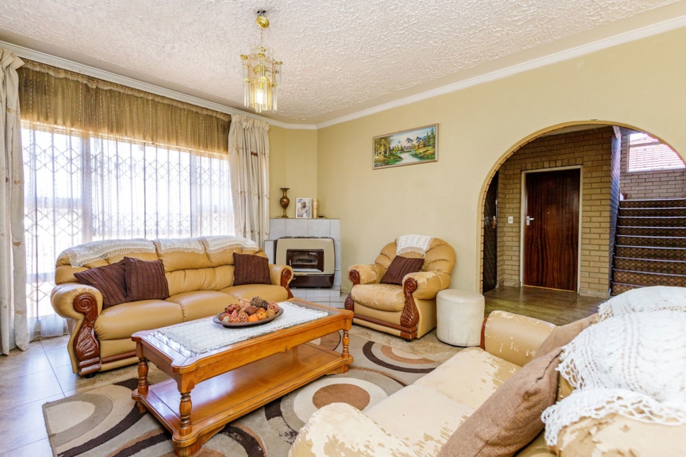 House sold in Lenasia South - 1GV1681599 House sold in Lenasia South - 1GV1681599