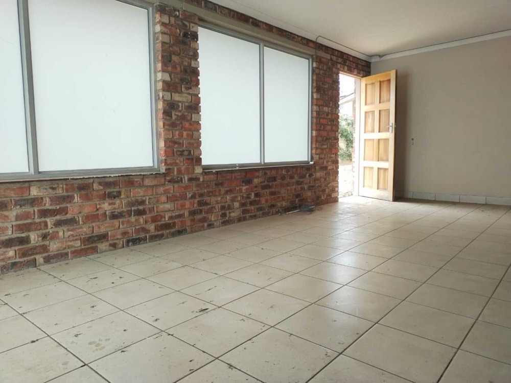 House for sale in Newcastle - 1NW1682435