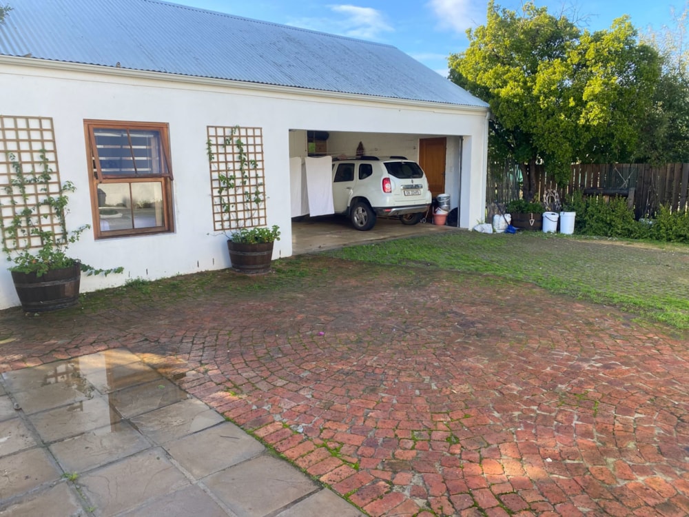 House let in Riebeek Kasteel - RVL1681888 House let in Riebeek Kasteel - RVL1681888