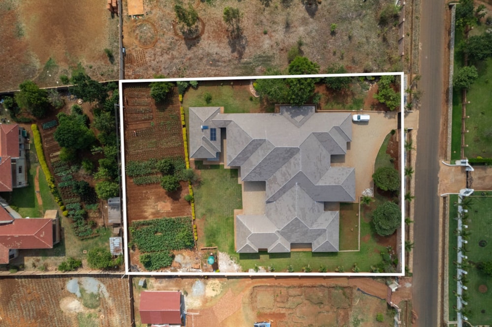 House for sale in Harare, Zimbabwe - 3ZB1681892 House for sale in Harare, Zimbabwe - 3ZB1681892