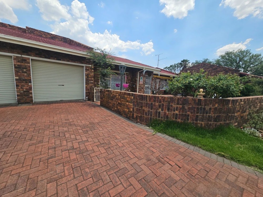 Townhouse for sale in Three Rivers North - 1VT1682158 Townhouse for sale in Three Rivers North - 1VT1682158