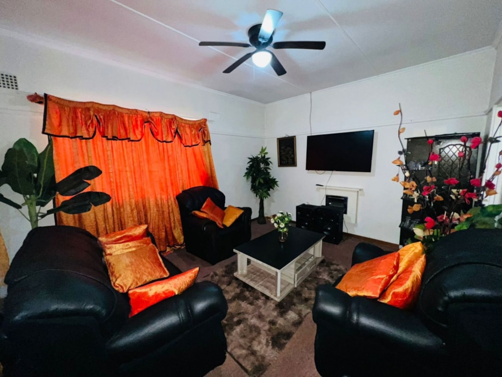 Security complex home for sale in Witbank (eMalahleni) - 1WD1682282 Security complex home for sale in Witbank (eMalahleni) - 1WD1682282