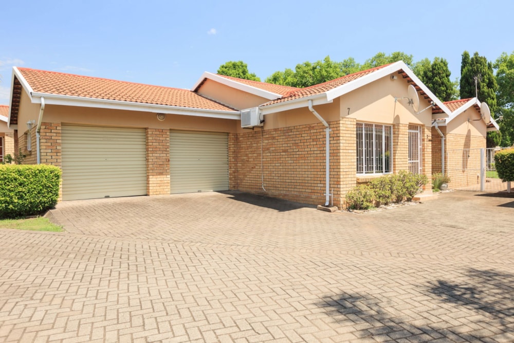 Townhouse for sale in Pioneer Park - 1NW1682354