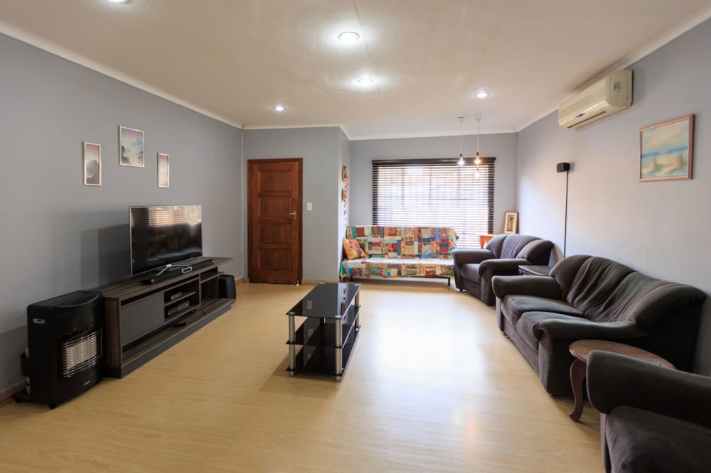 Townhouse for sale in Pioneer Park - 1NW1682354